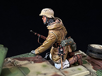 Tank Rider w/Rifle B