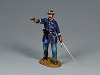 Chasseur Officer with pistol
