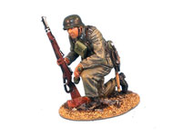 Heer Infantry Kneeling with Rifle and Grenade