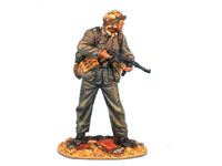 Heer Infantry Standing with MP40