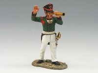 Artillerie-Offizier mit Teleskop